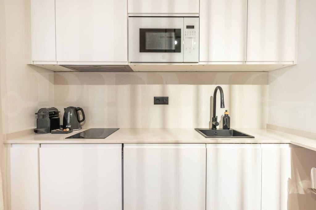 Romantic Getaway In The Center By Rems Appartement